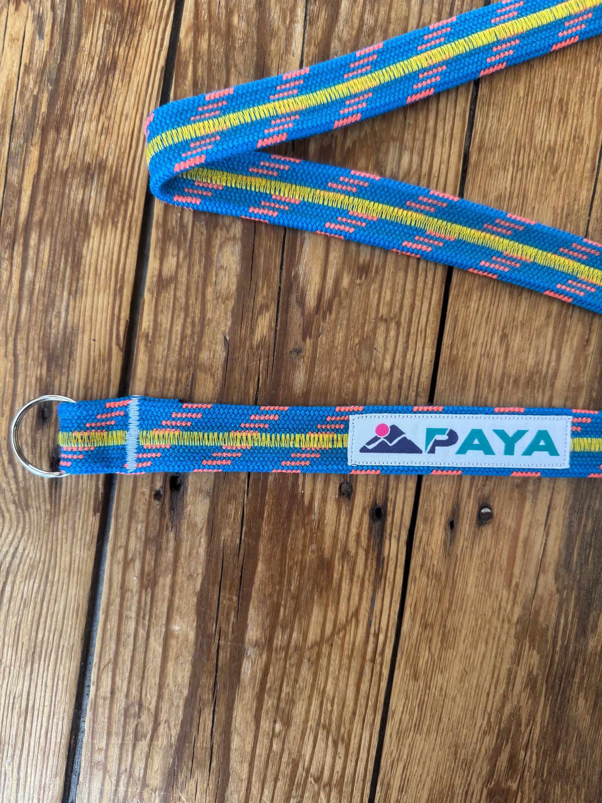 Sangle PAYA bleu avec fil jaune