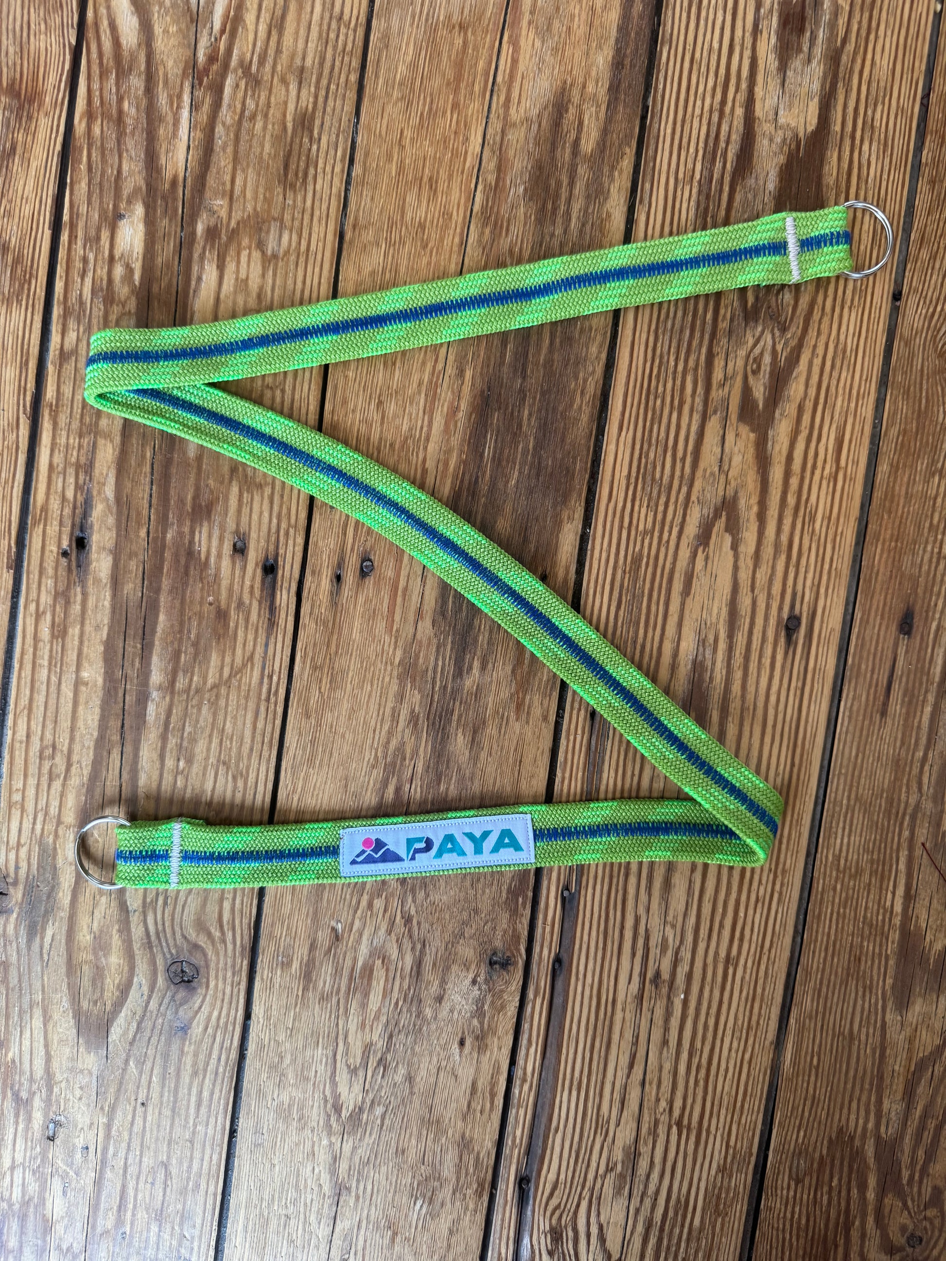 Sangle PAYA verte avec fil bleu