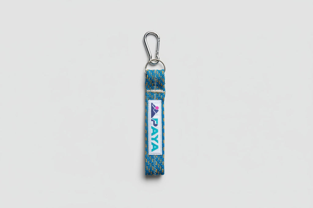 Porte-clés bleu PAYA & be unique.