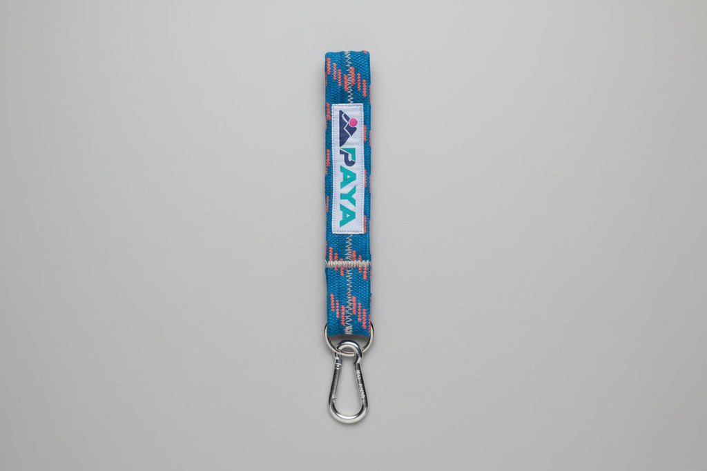 Porte-clés bleu PAYA & be unique.
