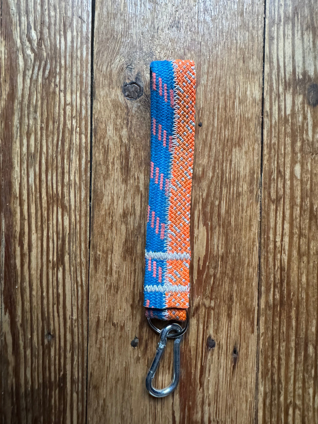 Porte-clés orange/bleu PAYA & be unique.