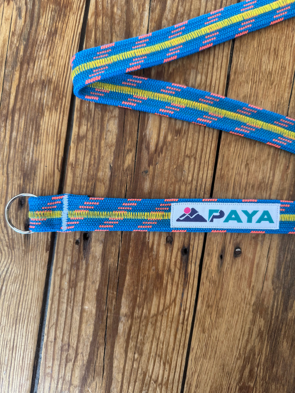 Sangle PAYA bleu avec fil jaune