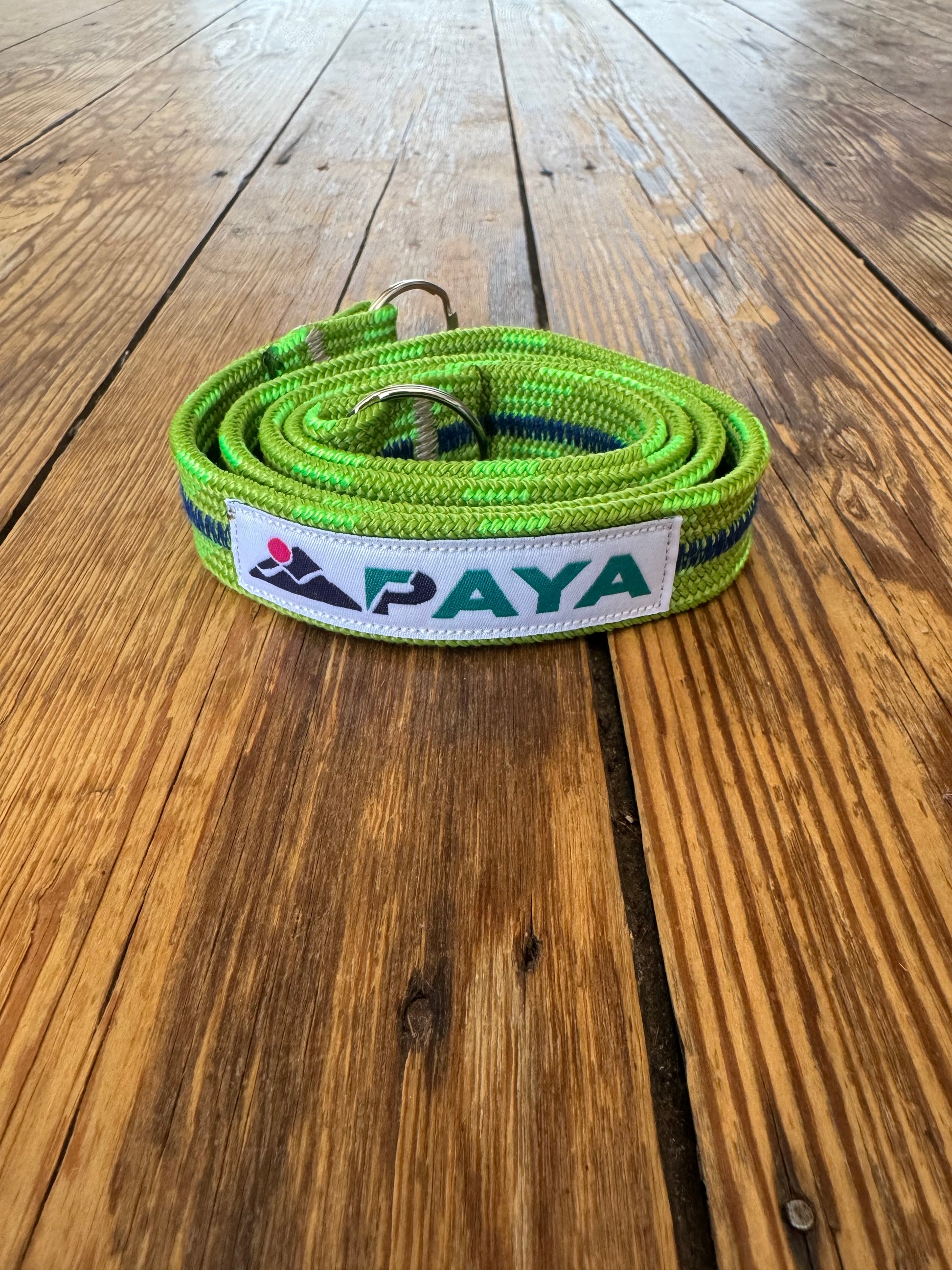 Sangle PAYA verte avec fil bleu