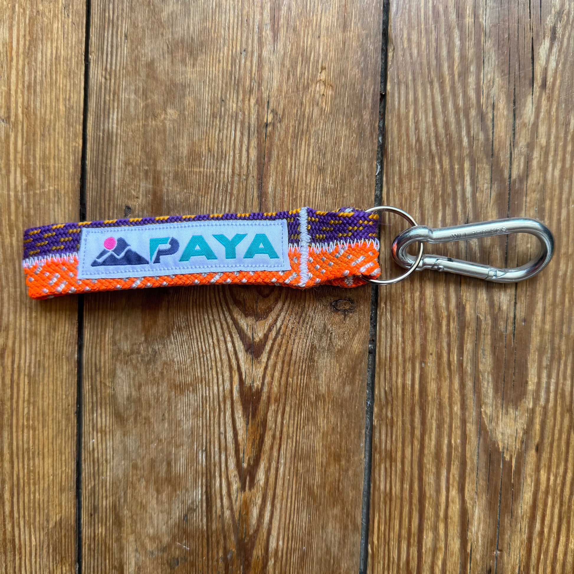 Porte-clés orange/mauve